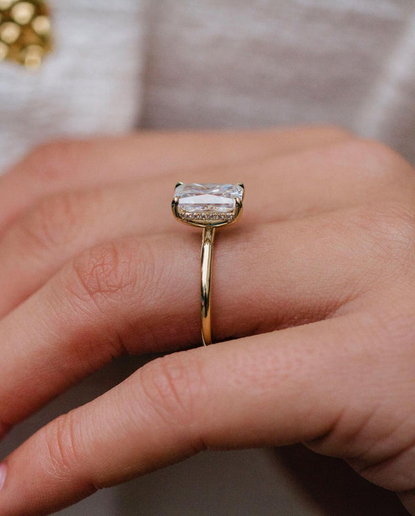 Radiant Cut Labgrown Engagement Ring