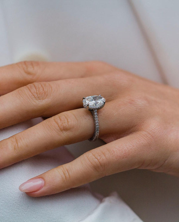 Oval Cut Labgrown Engagement Ring