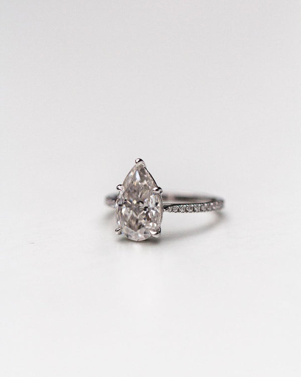 Elongated Pear Cut Labgrown Ring