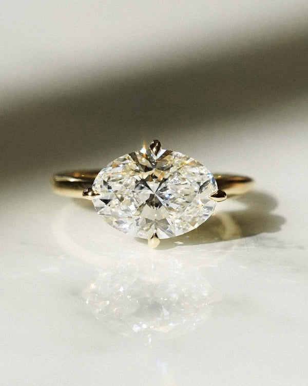 Oval Cut Labgrown Engagement Ring