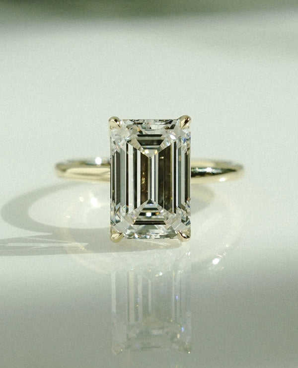 Emerald Cut Labgrown Engagement Ring