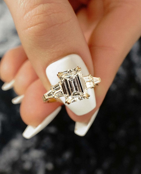 Emerald Cut Labgrown Engagement Ring