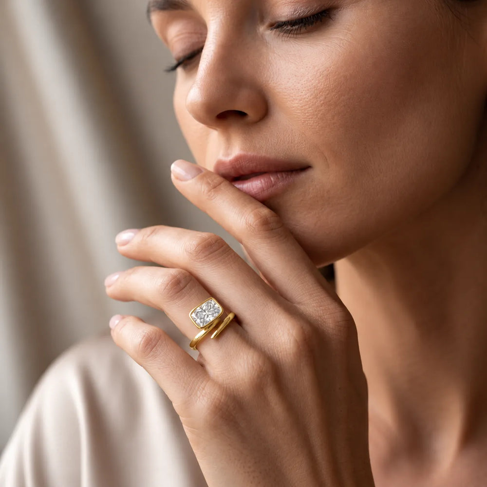 Elegant Pear-Cut Bezel Wrap Diamond Ring
