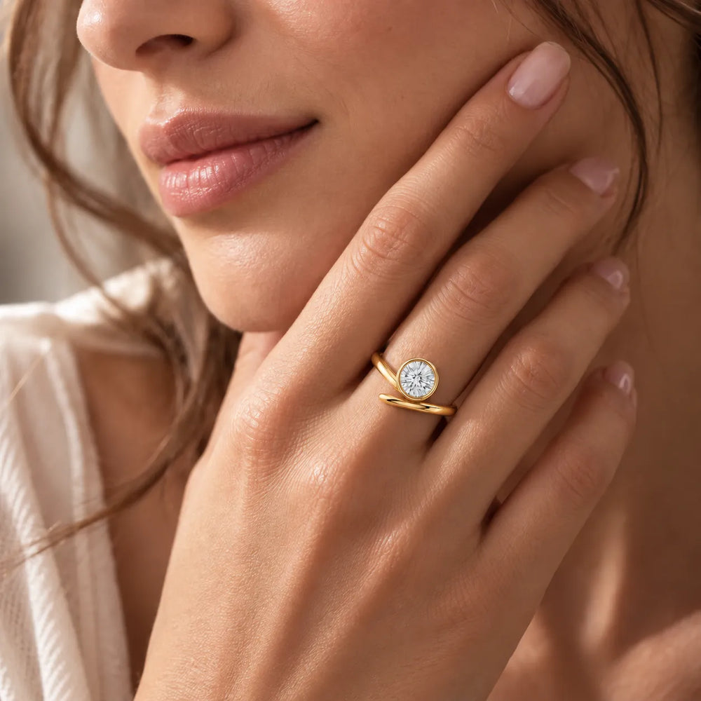 Elegant Pear-Cut Bezel Wrap Diamond Ring
