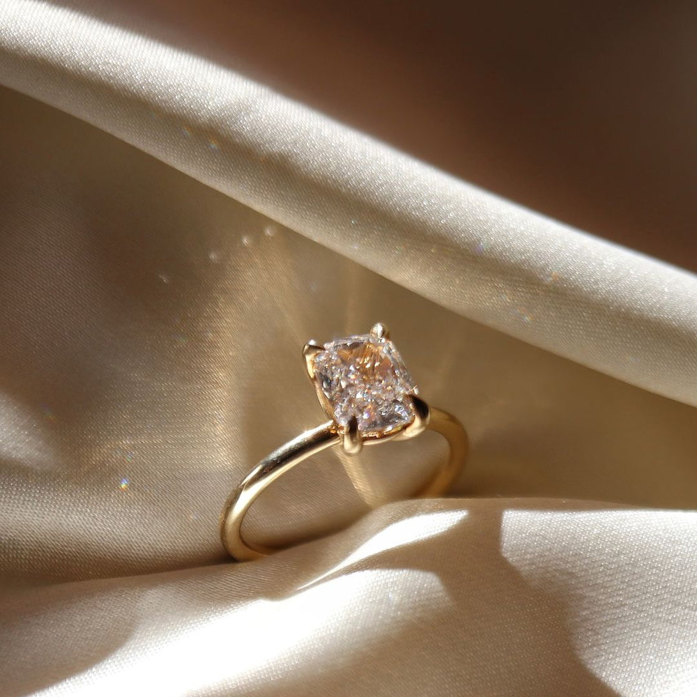 Cushion Cut Labgrown Engagement Ring