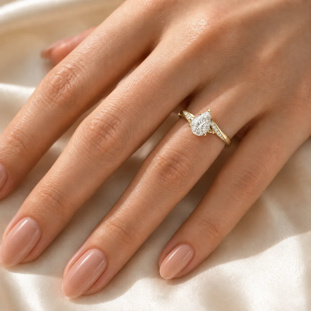 Princess-Cut Diamond Crisscross Ring