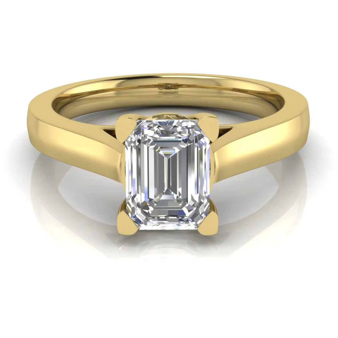 Elegant Solitaire Ring with Classic Four-Prong Setting
