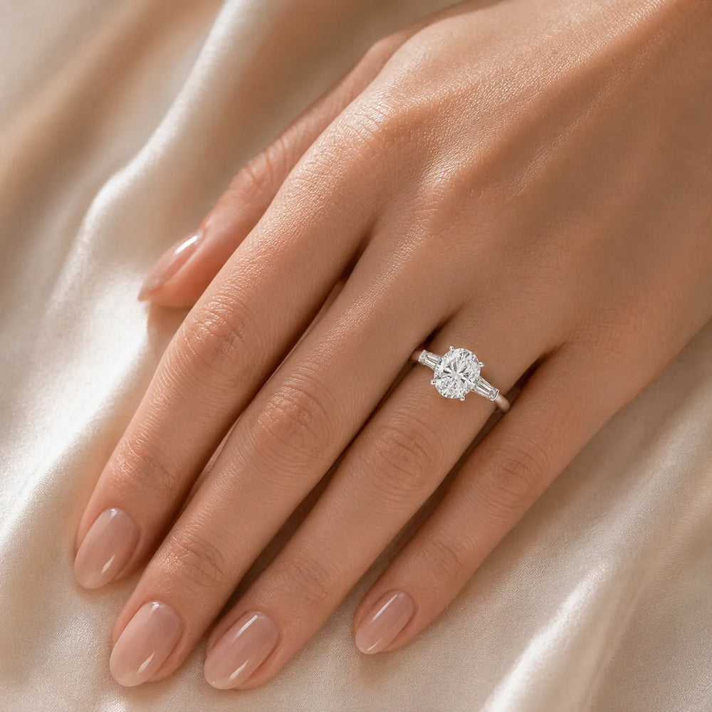 Emerald Elegance Ring with Customize baguette