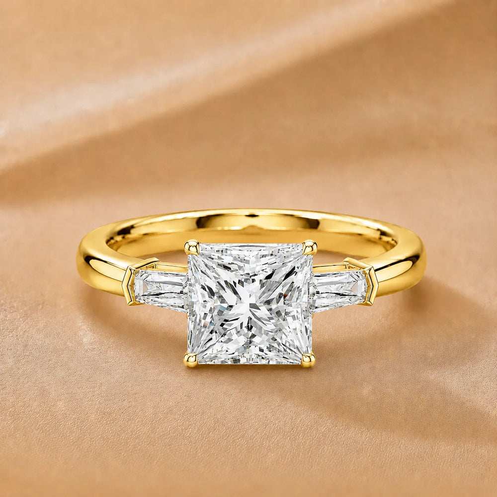 Emerald Elegance Ring with Customize baguette