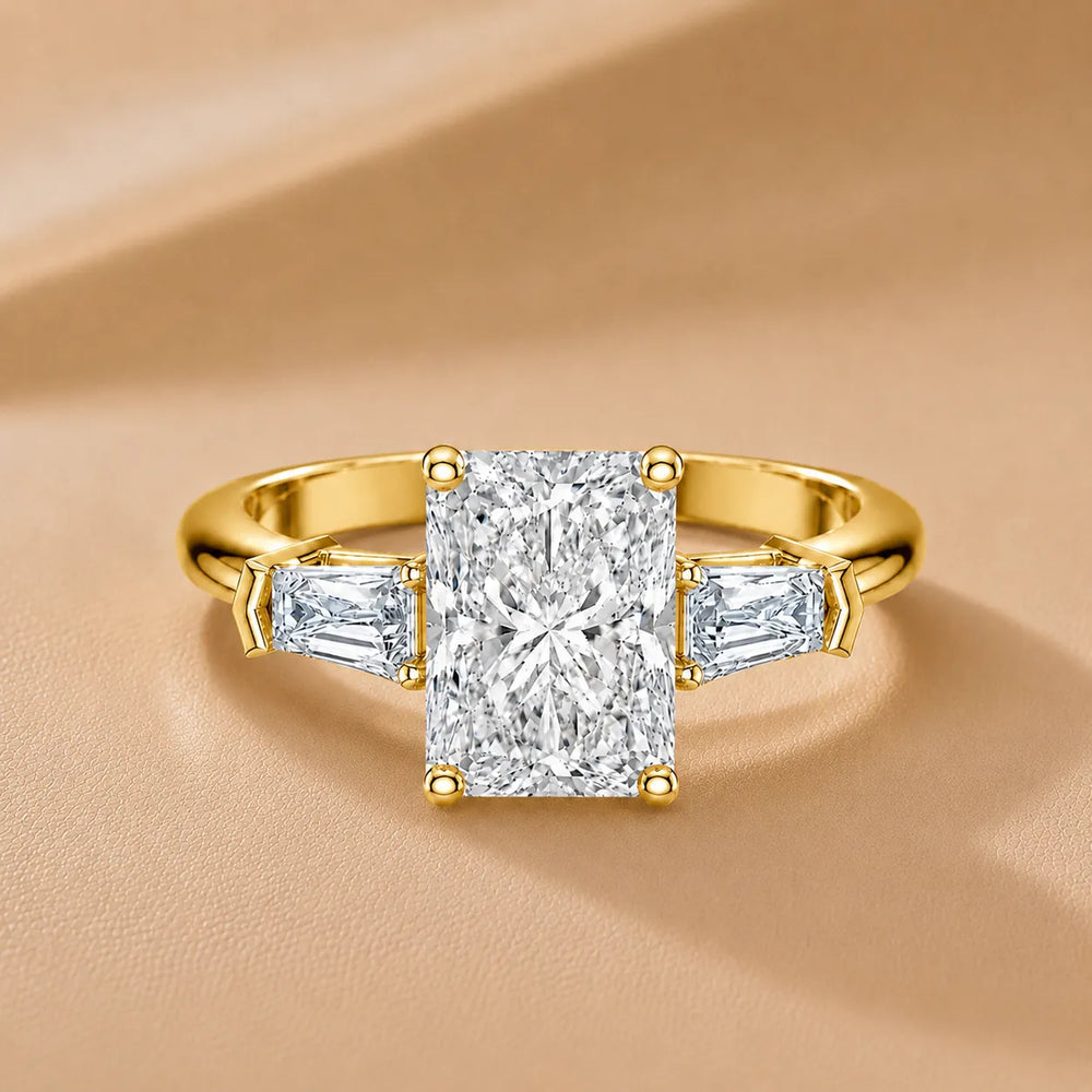 Emerald Elegance Ring with Customize baguette