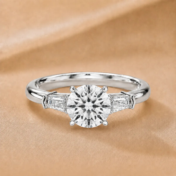 Emerald Elegance Ring with Customize baguette