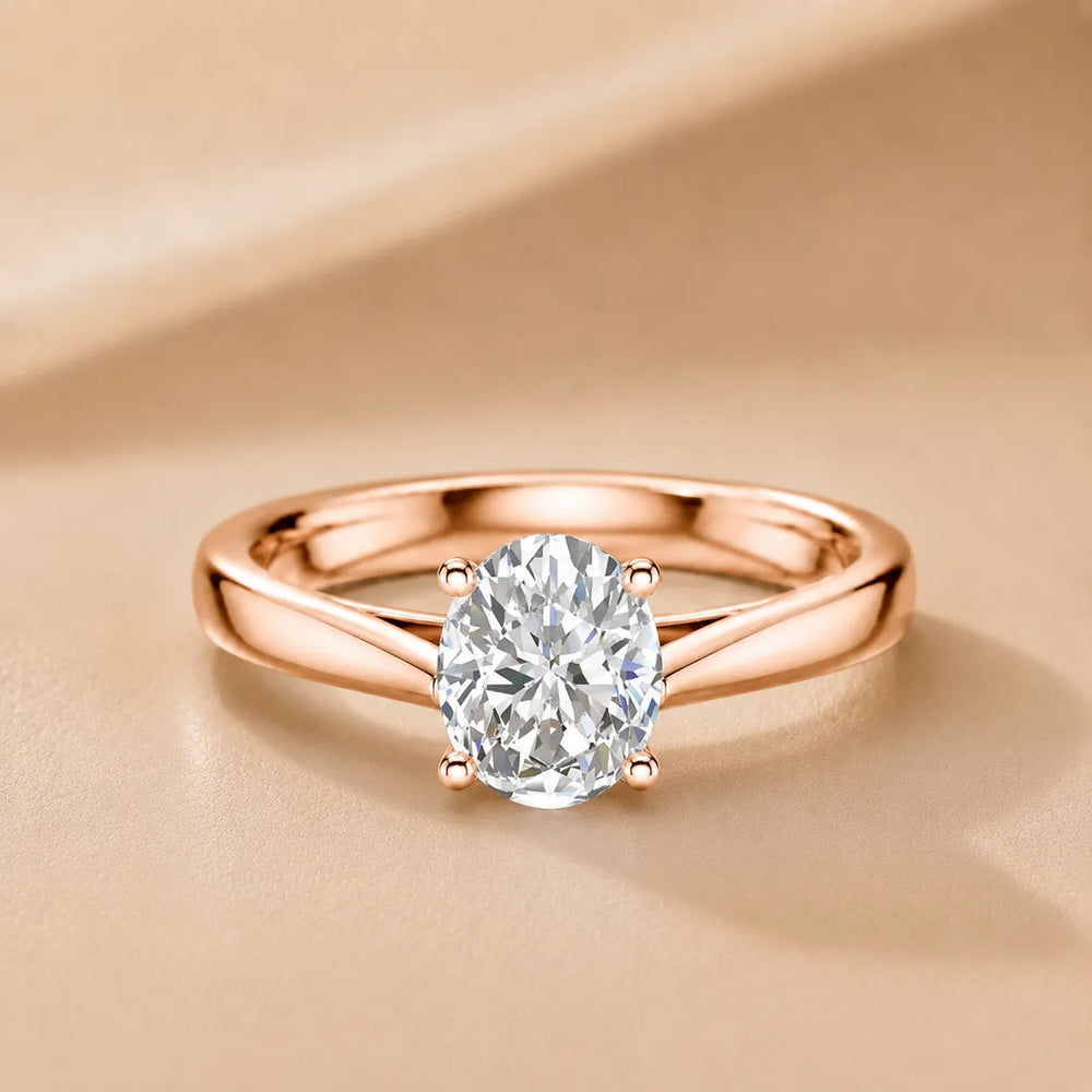 Elegant Solitaire Ring with Classic Four-Prong Setting