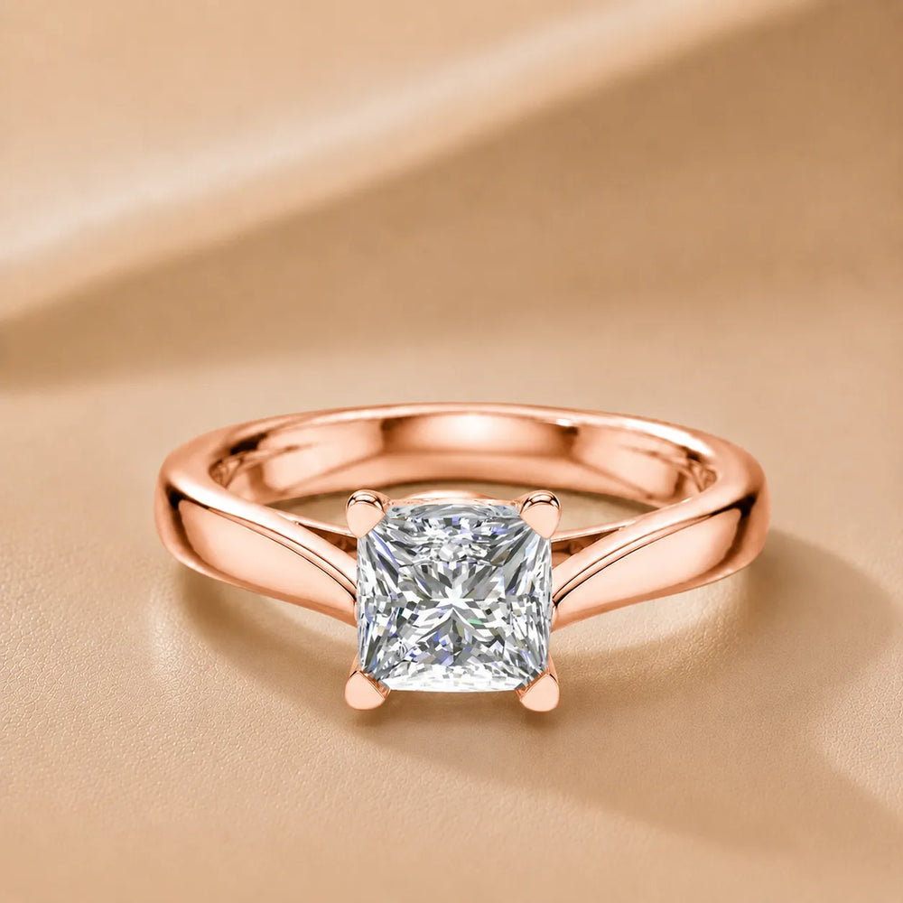 Elegant Solitaire Ring with Classic Four-Prong Setting