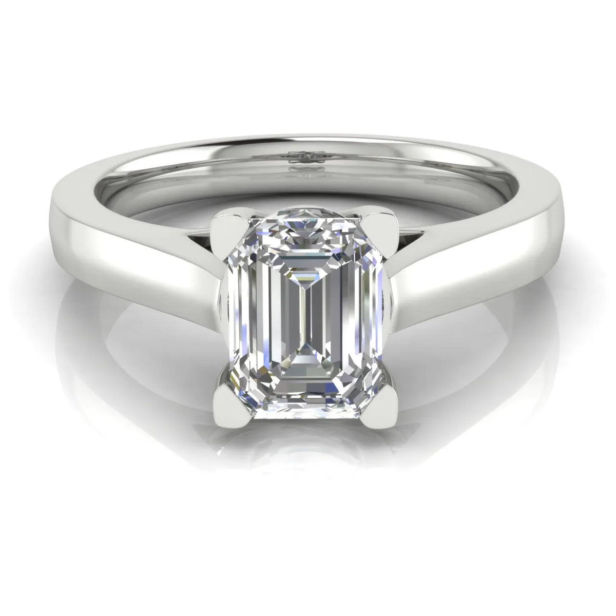 Elegant Solitaire Ring with Classic Four-Prong Setting