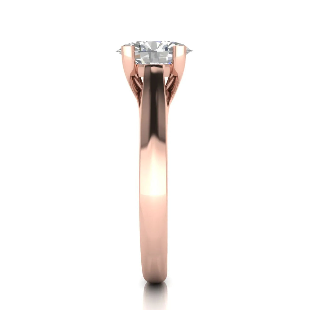 Elegant Solitaire Ring with Classic Four-Prong Setting