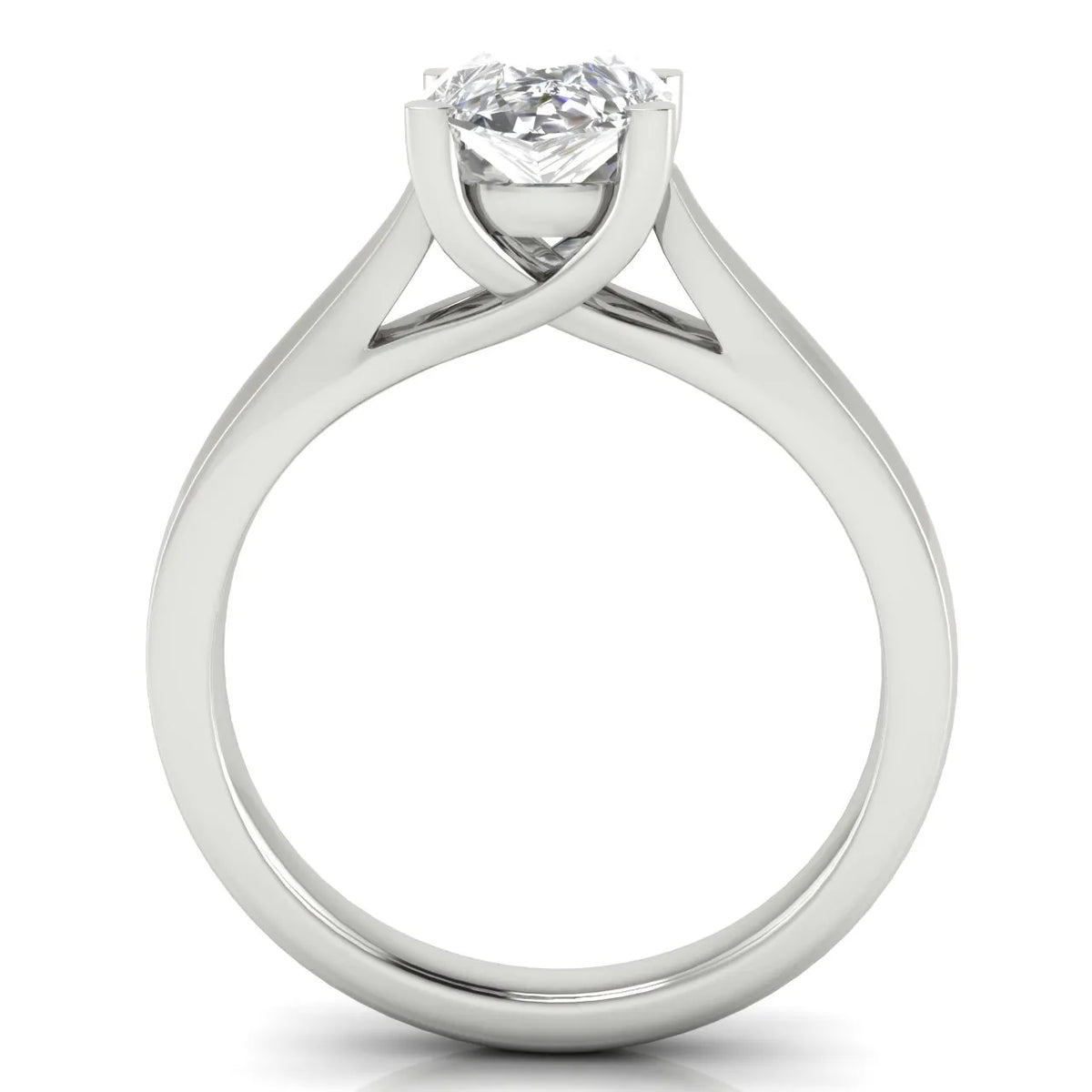 Elegant Solitaire Ring with Classic Four-Prong Setting