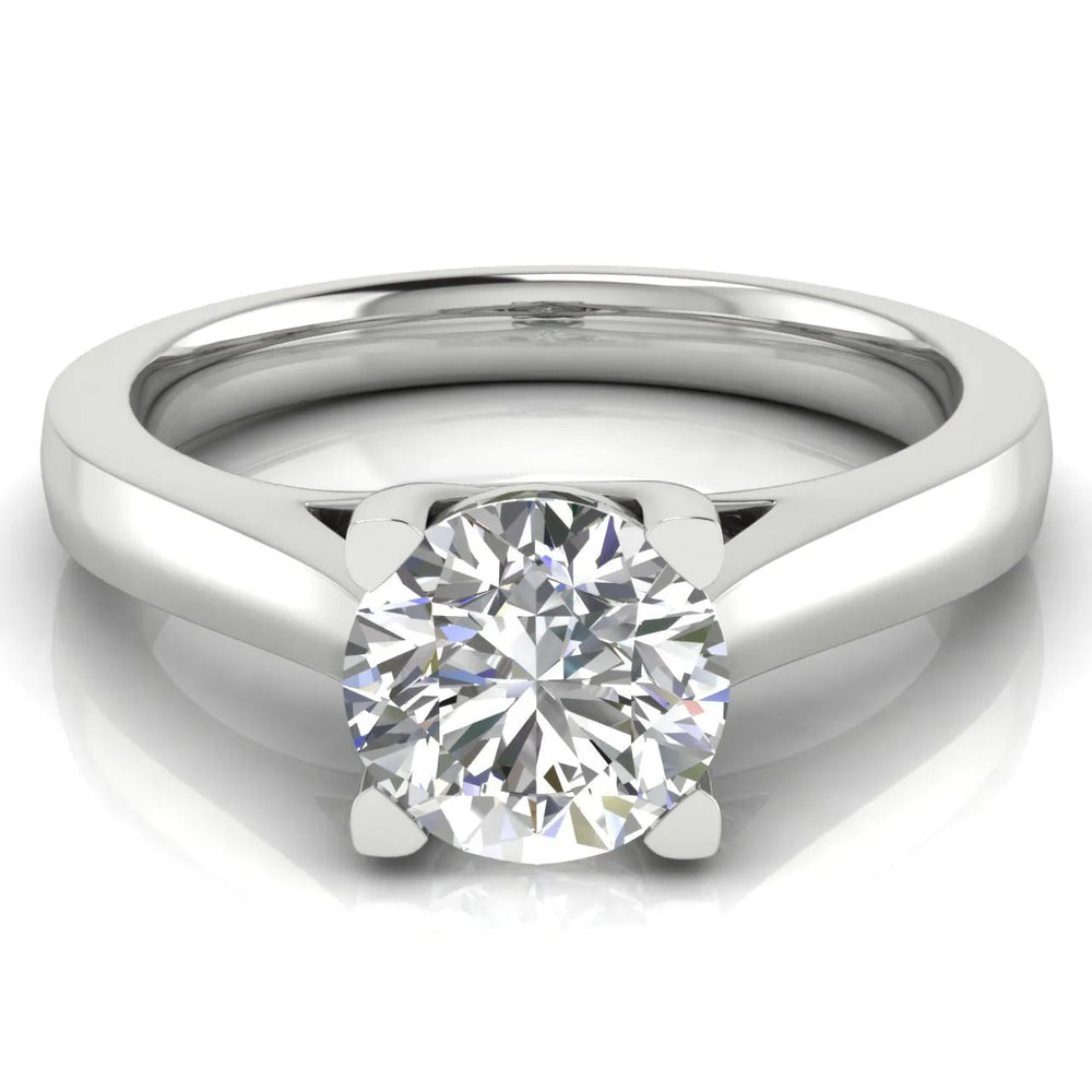 Elegant Solitaire Ring with Classic Four-Prong Setting – Round (925 Sterling Silver)