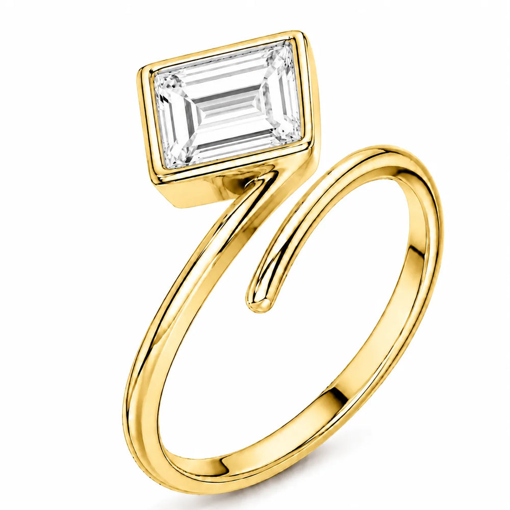 Elegant Pear-Cut Bezel Wrap Diamond Ring