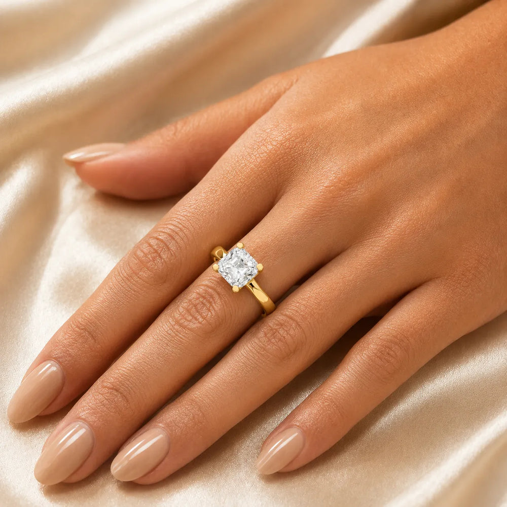 Elegant Solitaire Engagement Ring