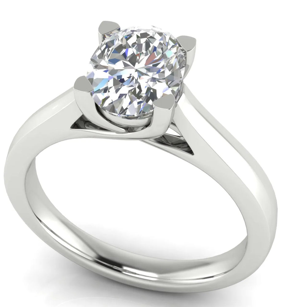 Elegant Solitaire Ring with Classic Four-Prong Setting
