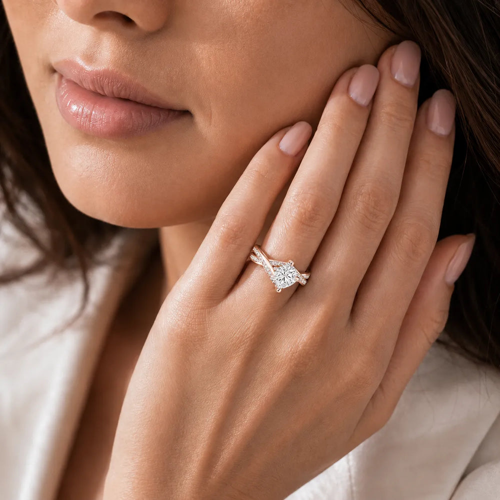 Eternal Embrace Solitaire Ring With Round Diamond