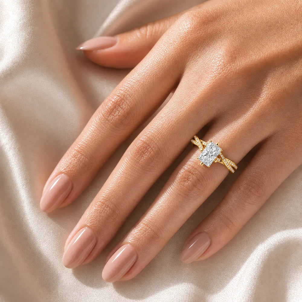 Eternal Embrace Solitaire Ring With Round Diamond