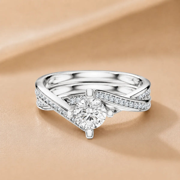 Eternal Embrace Solitaire Ring With Round Diamond