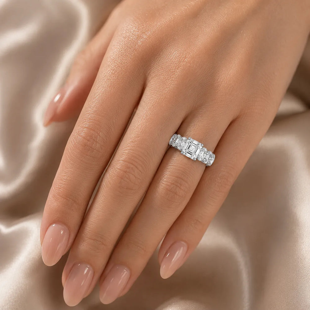 The Everlasting Grace Ring with Oval Diamond