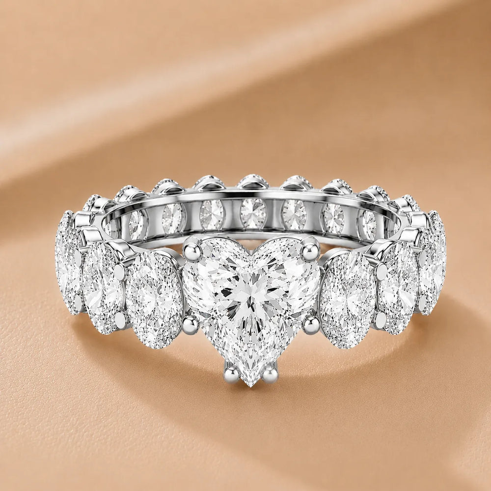 The Everlasting Grace Ring with Oval Diamond