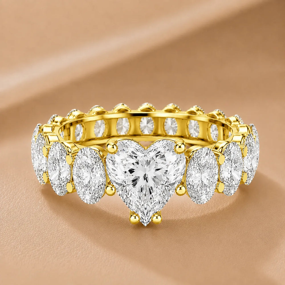 The Everlasting Grace Ring with Oval Diamond