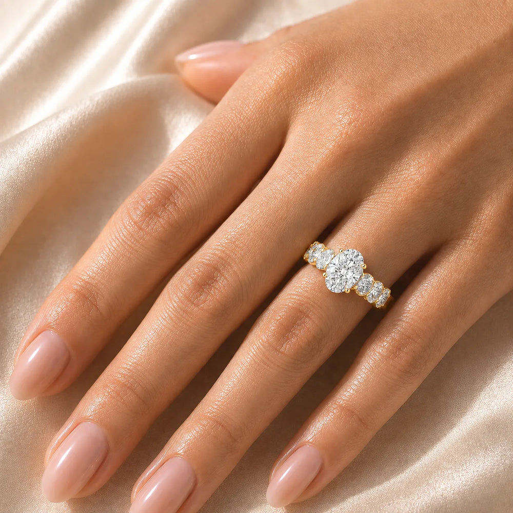 The Everlasting Grace Ring with Oval Diamond