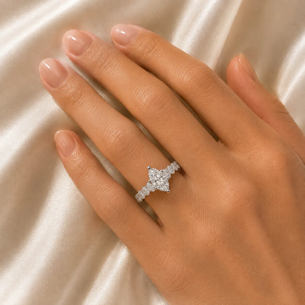 The Everlasting Grace Ring with Oval Diamond