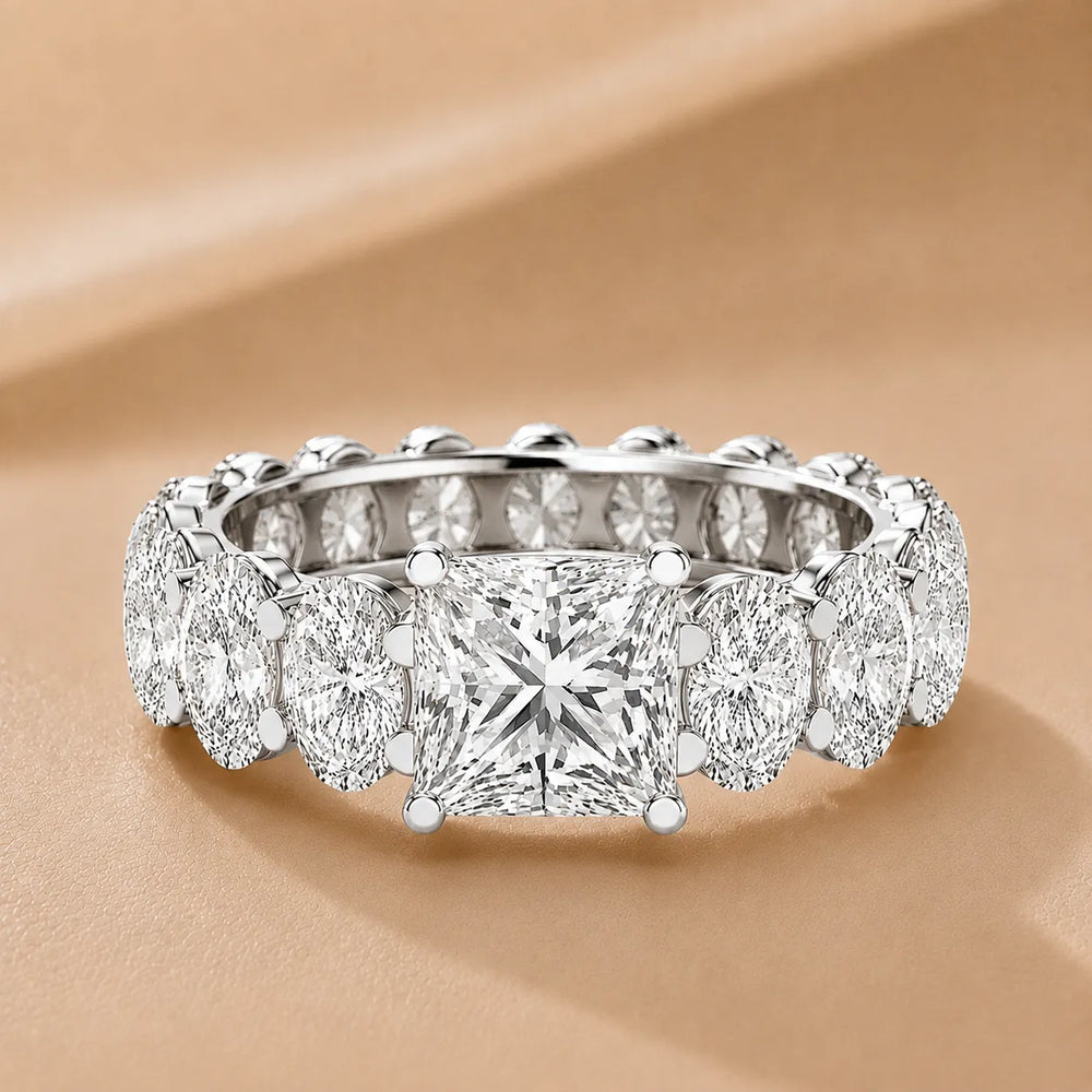 The Everlasting Grace Ring with Oval Diamond