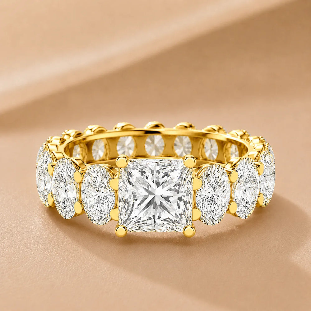 The Everlasting Grace Ring with Oval Diamond