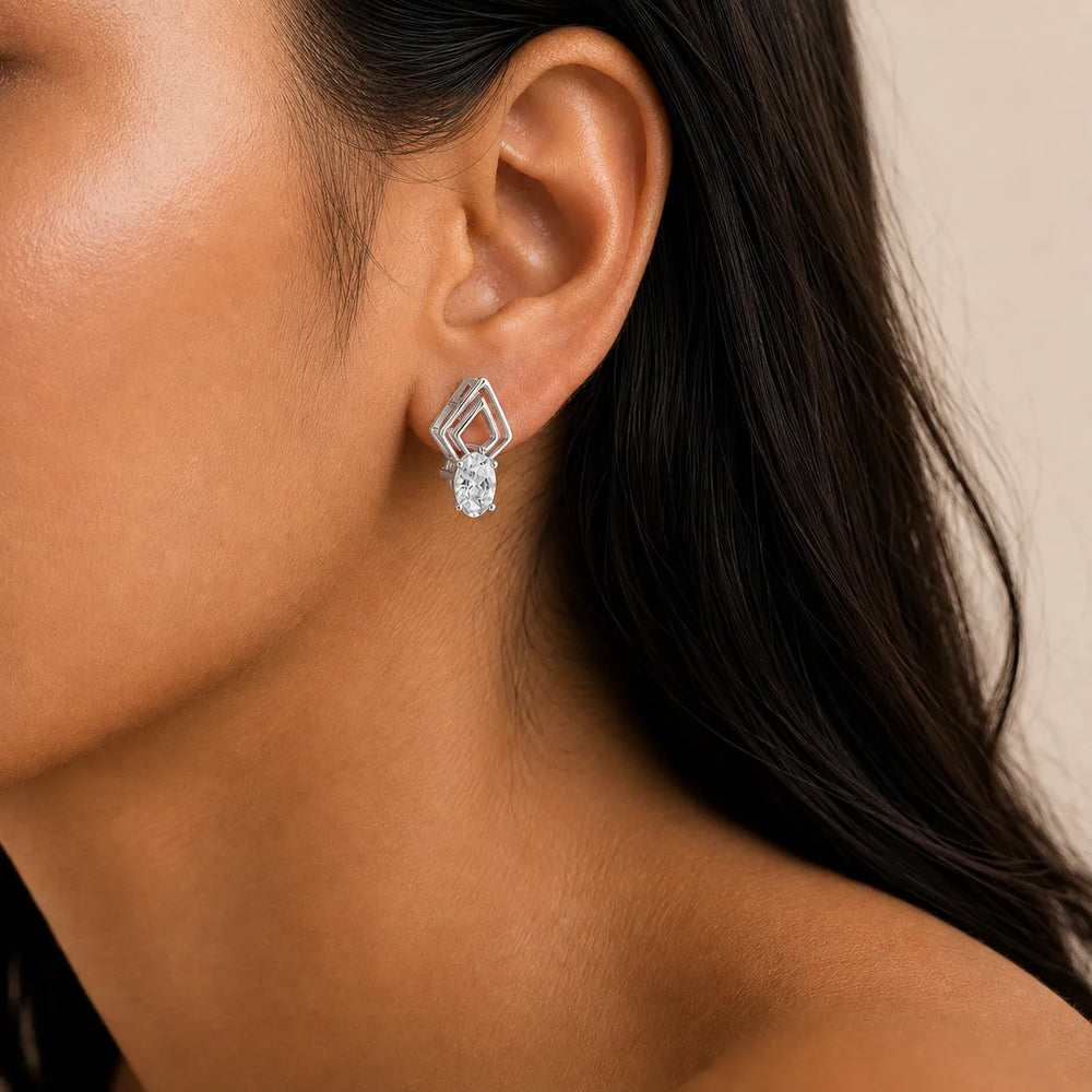 The Diamond Horizon Studs earring