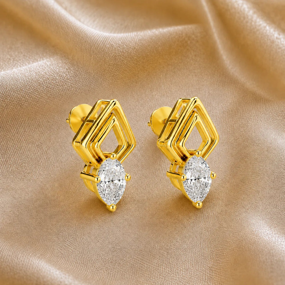 The Diamond Horizon Studs earring