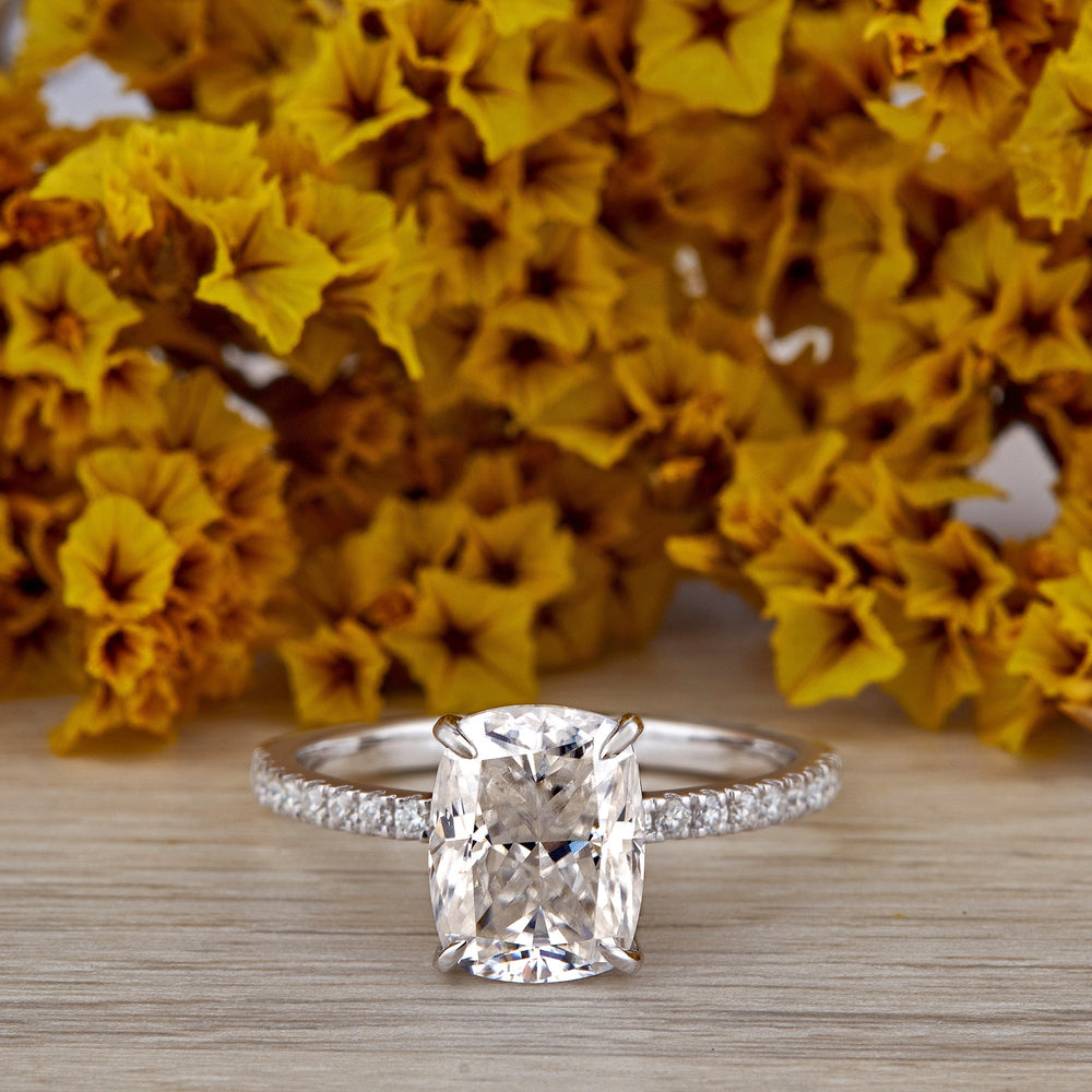 Cushion Cut Labgrown Ring