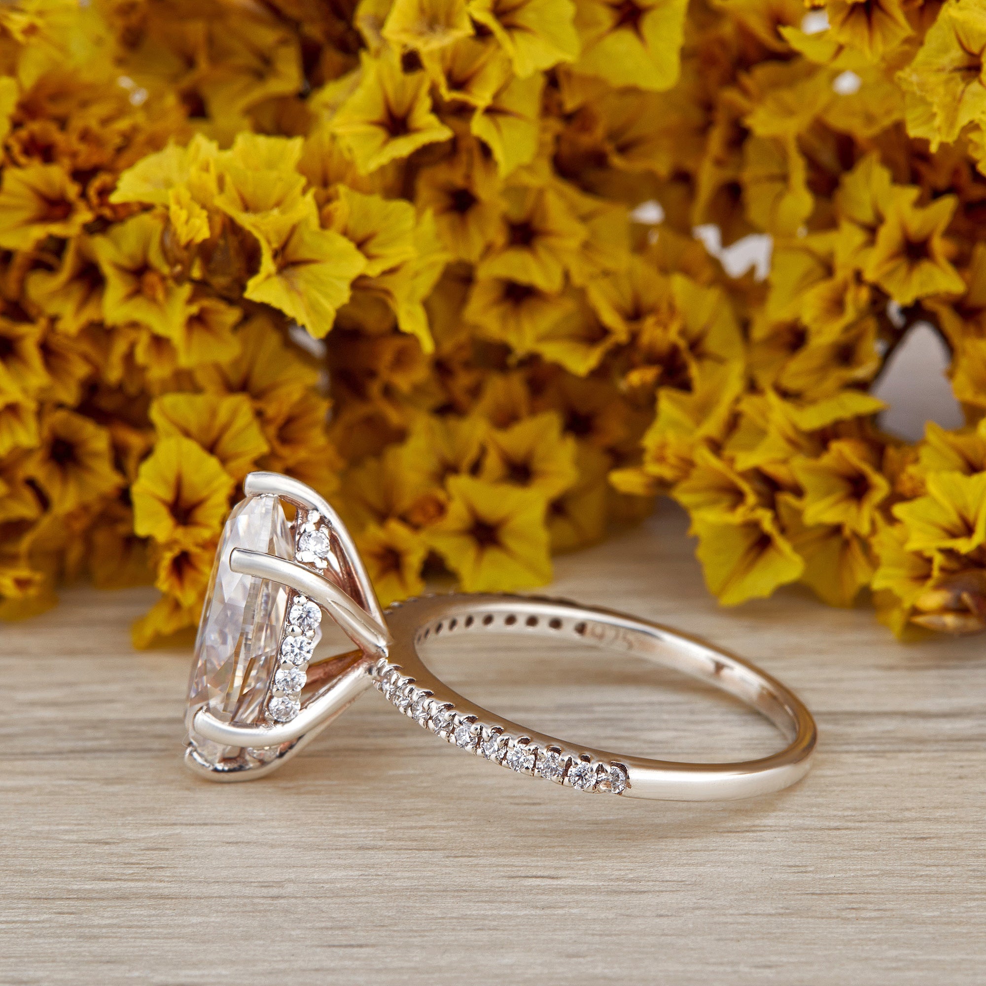 2 Ct Marquise Cut Moissanite Ring