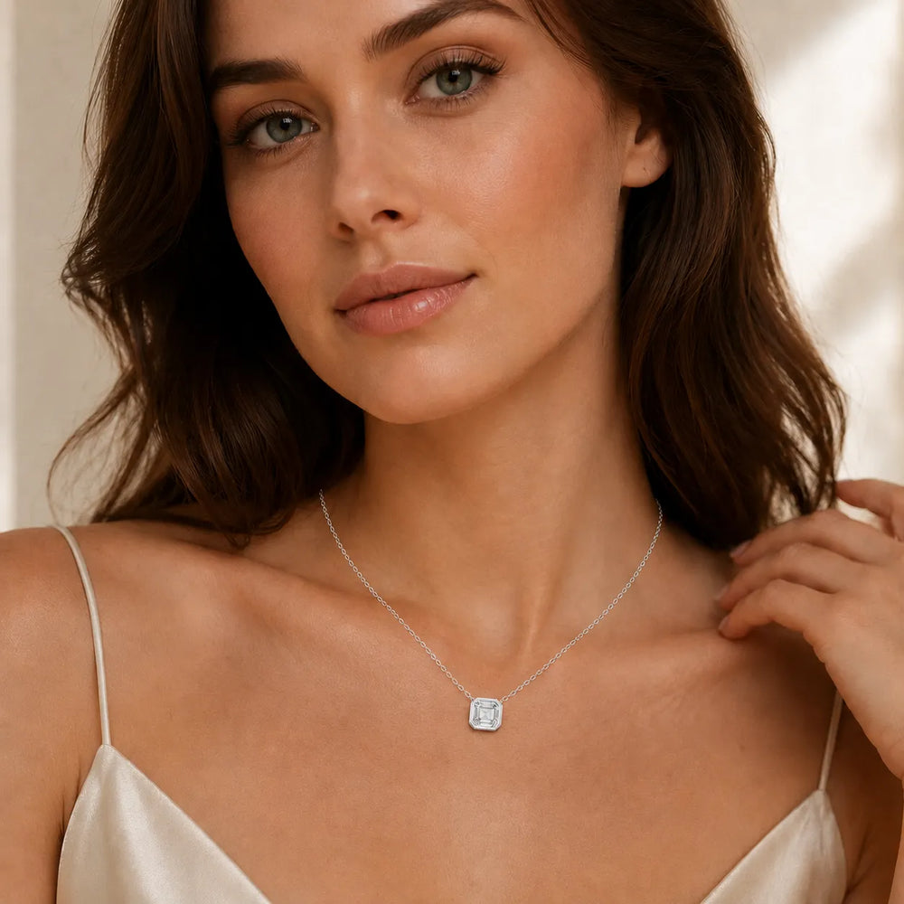 Royal Solitaire Pendant with Italian Chain Necklace