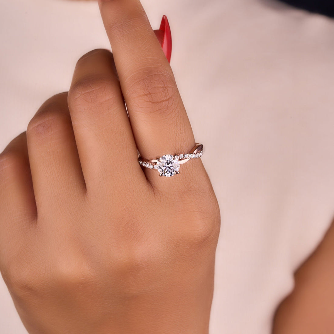 2 Ct Round Brilliant Cut Lab Grown Diamond Ring