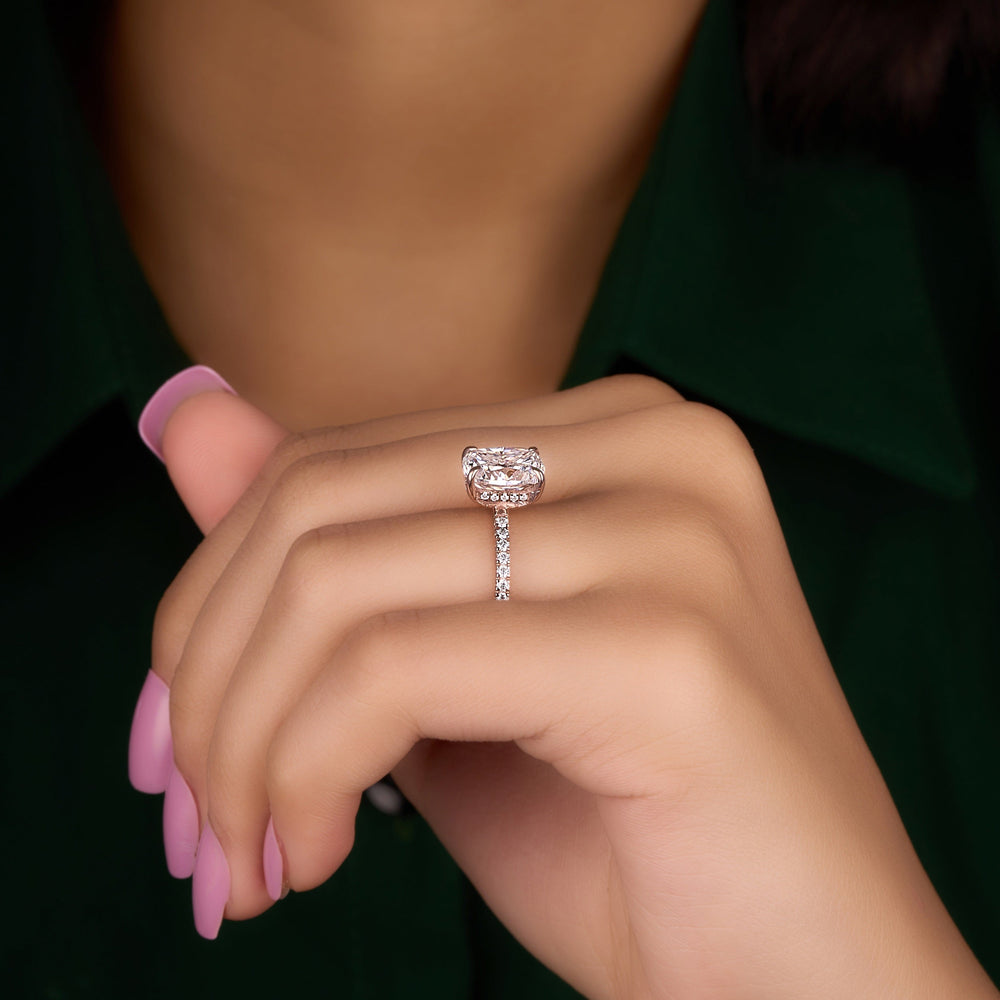 Cushion Cut Labgrown Engagement Ring