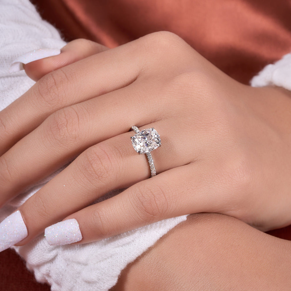 Cushion Cut Labgrown Ring
