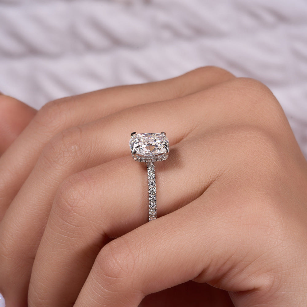 Cushion Cut Labgrown Ring