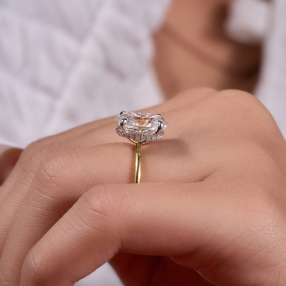 4.70 Ct Oval Cut Lab Grown Diamond Engagement Ring