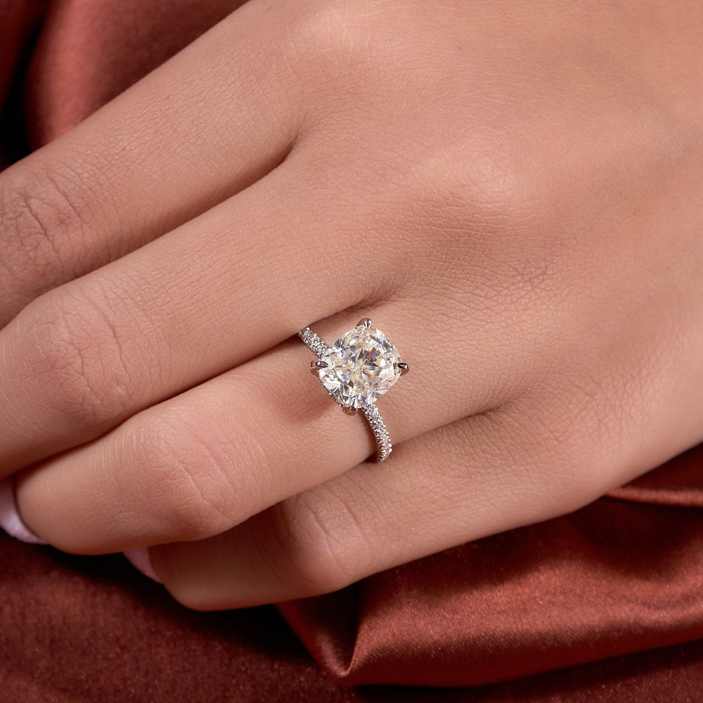 Cushion Cut Labgrown Ring