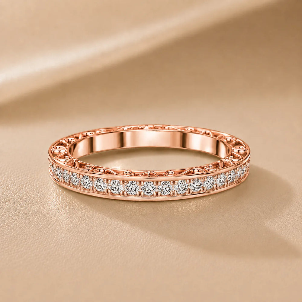 Vintage Lace Round-Cut Diamond Band