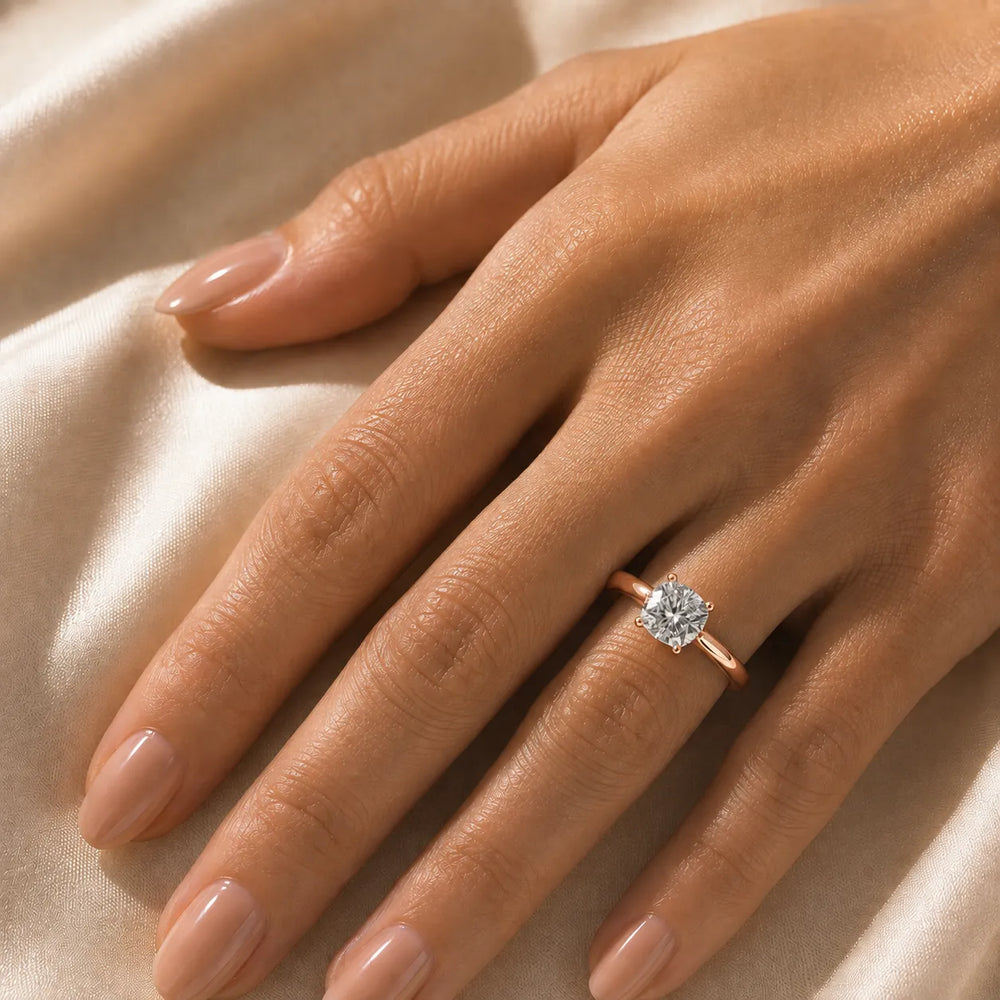 Romantic Solitaire Ring with Timeless Design