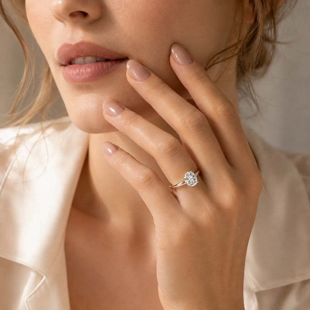 Romantic Solitaire Ring with Timeless Design