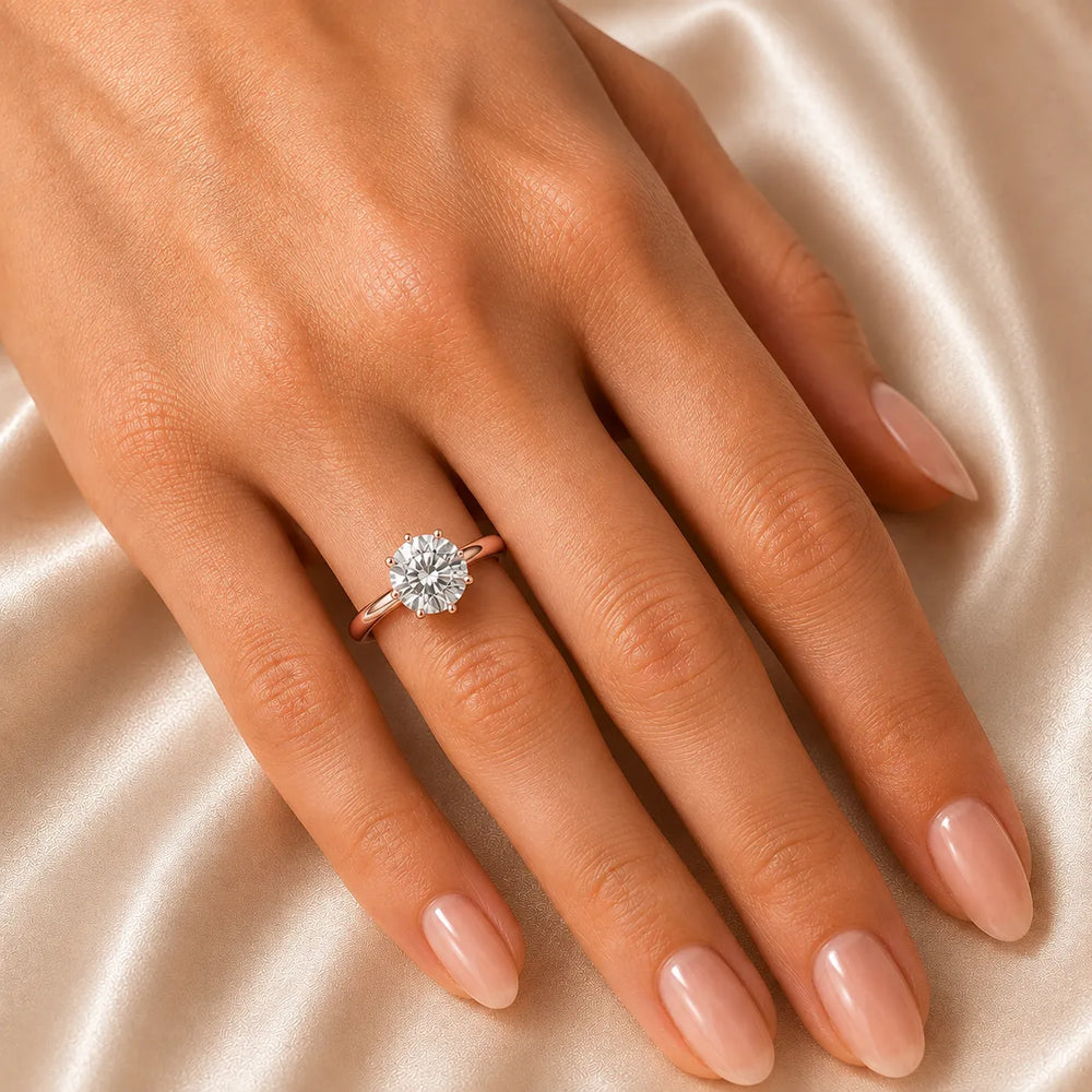 Romantic Solitaire Ring with Timeless Design