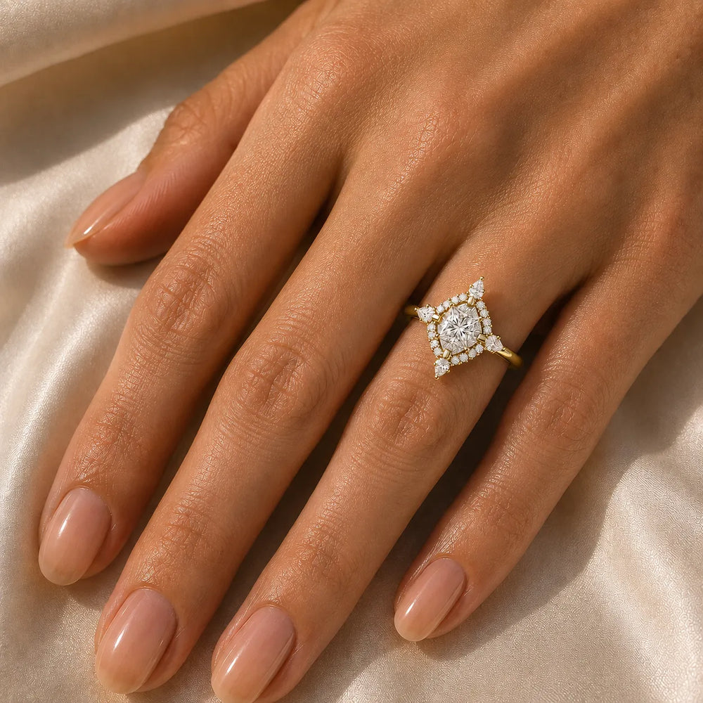 Pear Cut Luminous Halo Ring